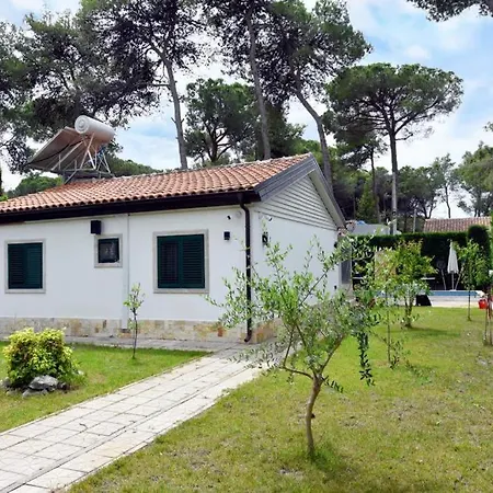 Vila Eless * Golem (Tirana)