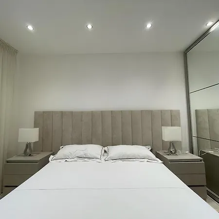 Villa Vila Eless Golem (Tirana)